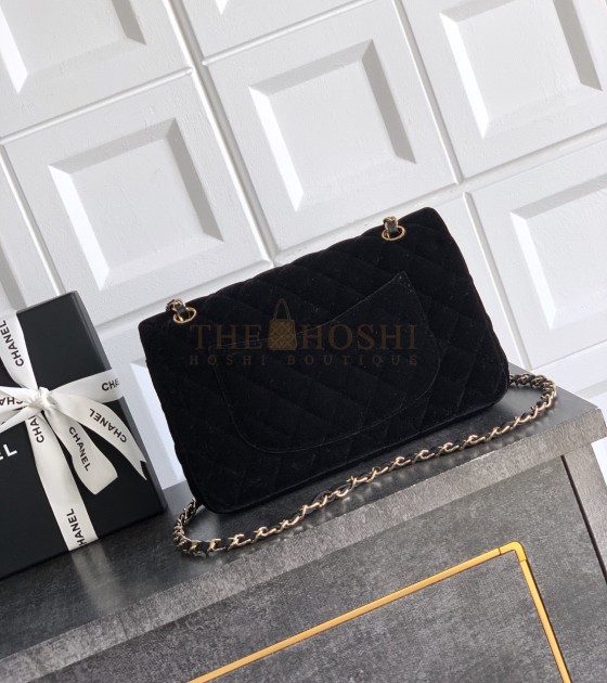 Ch**el Small 25A Flap Bag Dark Night Black Size 23*6*14.5CM