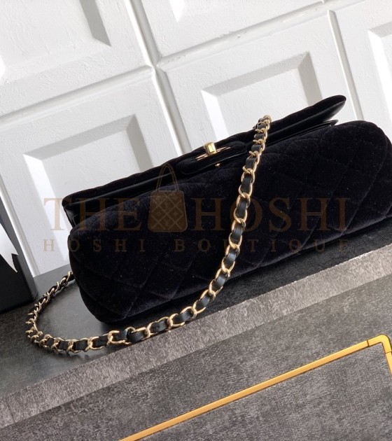 Ch**el Small 25A Flap Bag Dark Night Black Size 23*6*14.5CM