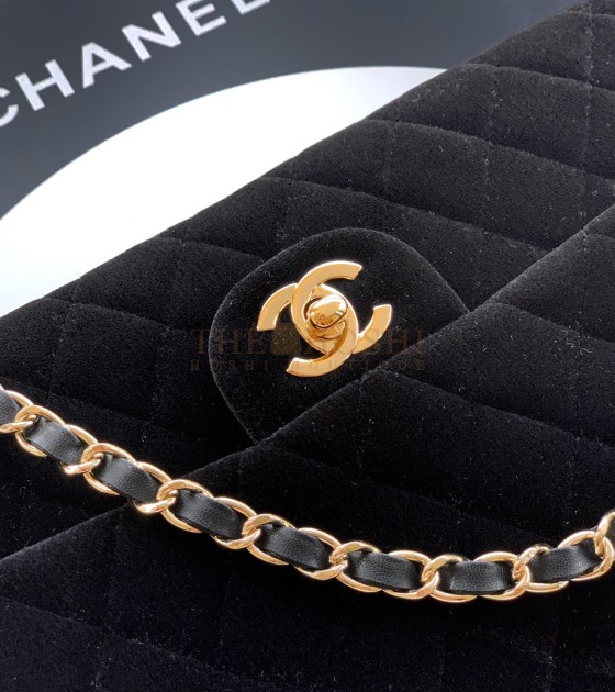 Ch**el Small 25A Flap Bag Dark Night Black Size 23*6*14.5CM