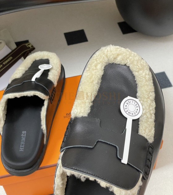 H**me5 Go Mule Slippers Sandals Calfskin Upper & Wool Insole Black