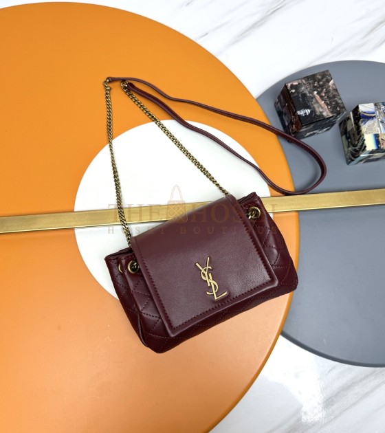 Y51 Mini Nolita Shoulder Bag Quilted Lambskin & Gold-Tone Chain 18×13×6cm