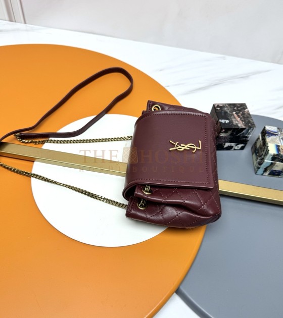 Y51 Mini Nolita Shoulder Bag Quilted Lambskin & Gold-Tone Chain 18×13×6cm