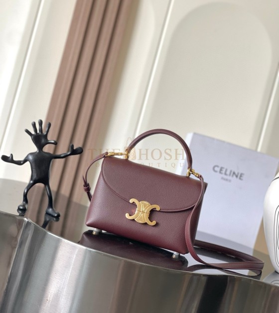 Ce1i*e Teen Nino Soft Calfskin Shoulder Bag Triomphe Gold Hardware 20x13x8cm  Master Quality