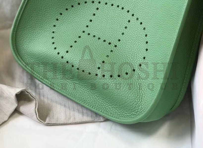 H**me5 Evelyne III 29 Bag In Vert Criquet Clemence Leather Master Quality