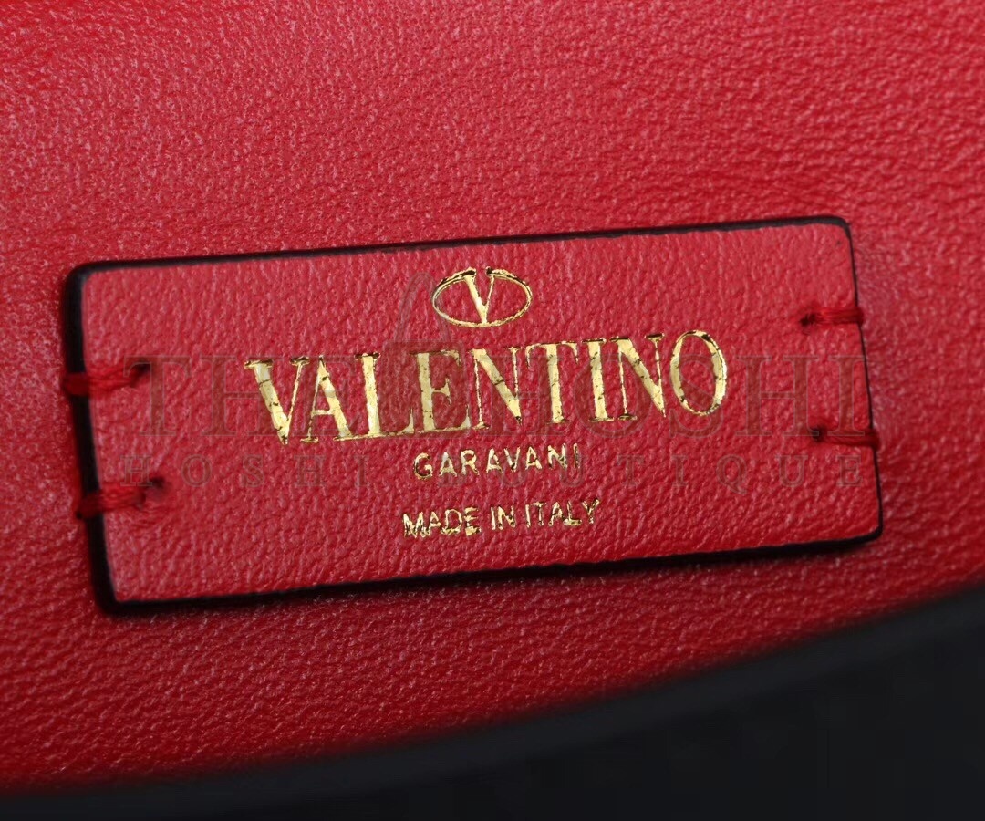 Va1e*ntin0 Garavani Medium Vring Lizard Shoulder Bag Master Quality