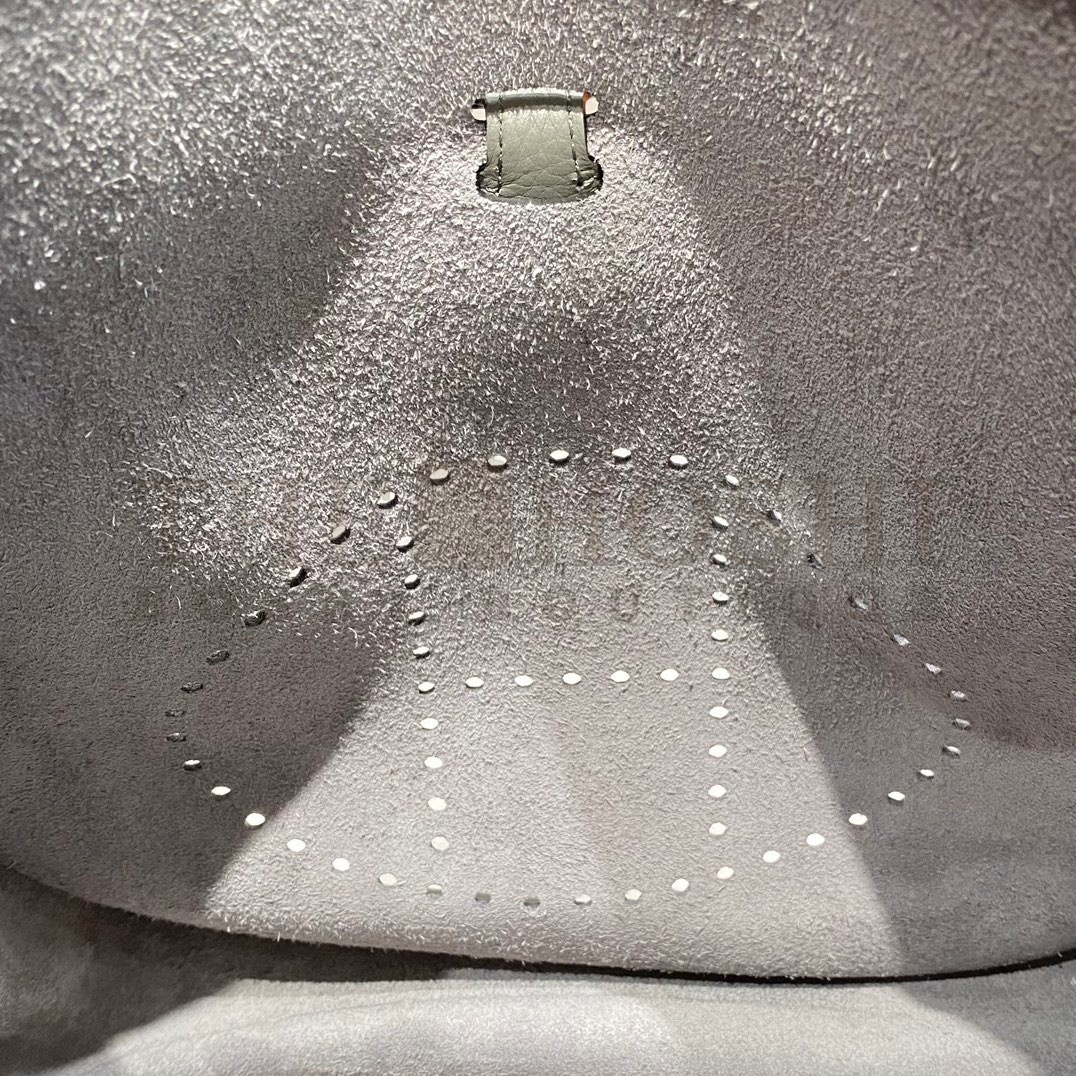 H**me5 Evelyne III 29 Bag in Gris Meyer Clemence Leather Master Quality