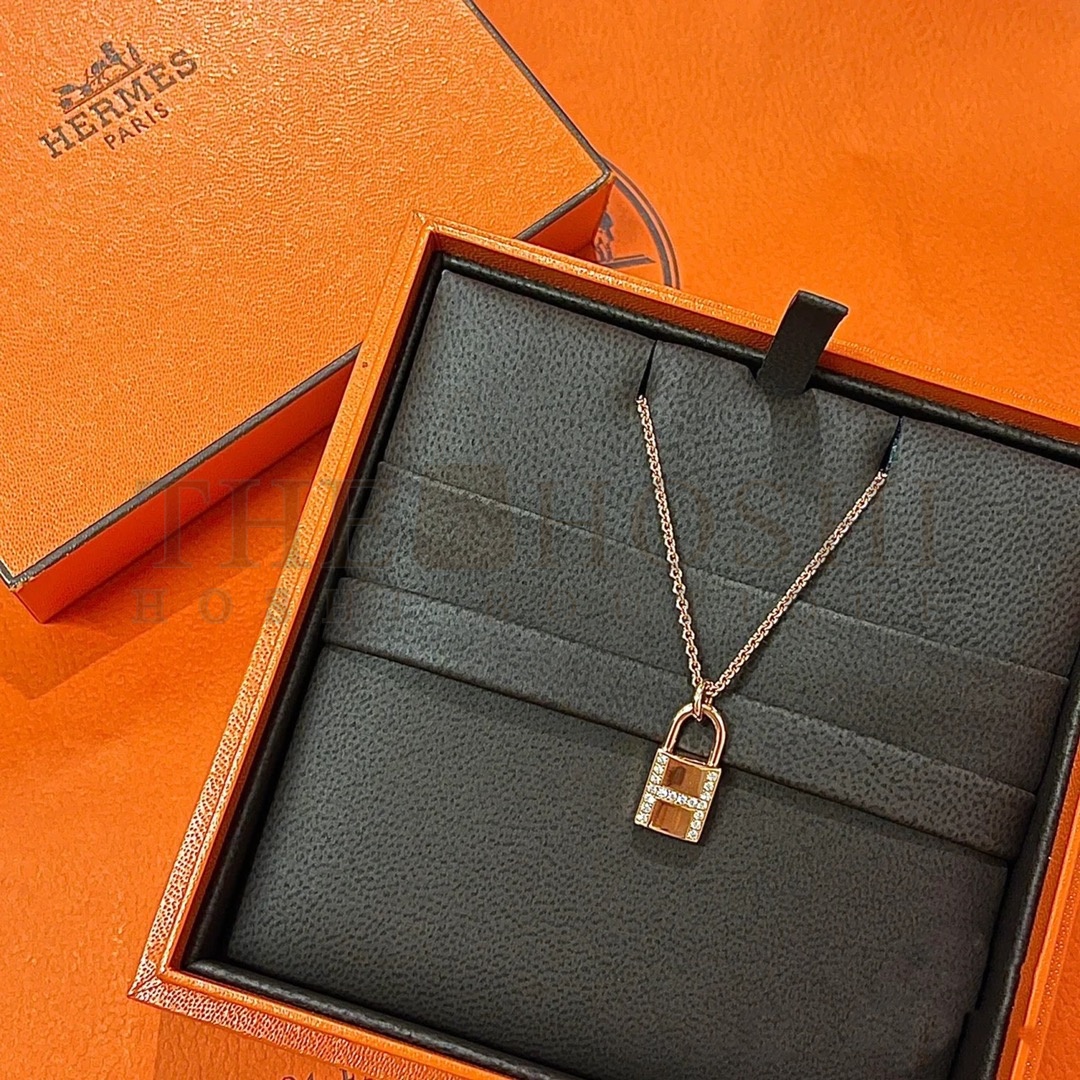 H**me5 Single Lock Necklace with D1am0nds Master Quality