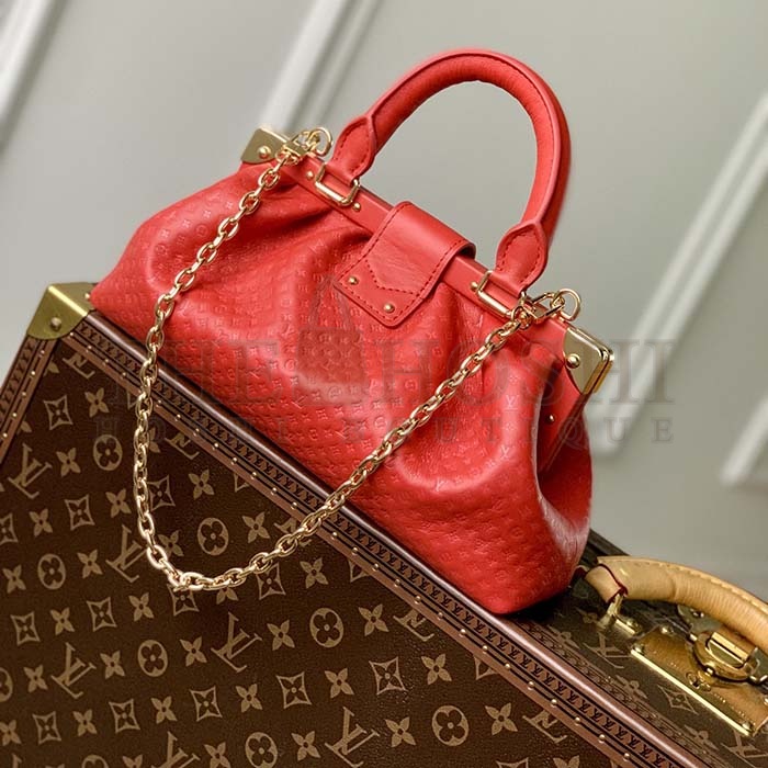 L0vis Vvtt0n LV Women Monogram Clutch Red Calfskin Leather S-Lock Master Quality