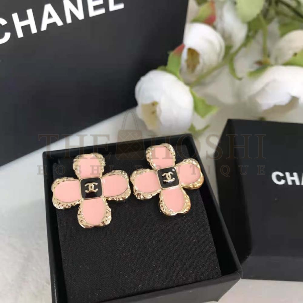 Ch**el Women Stud Earrings in Metal and Resin Master Quality