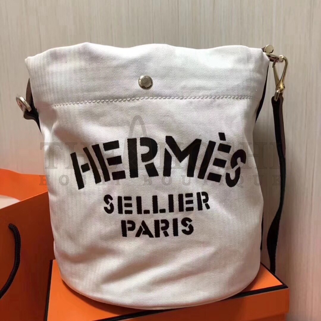 H**me5 Grooming Bucket Bag In White Canvas Master Quality