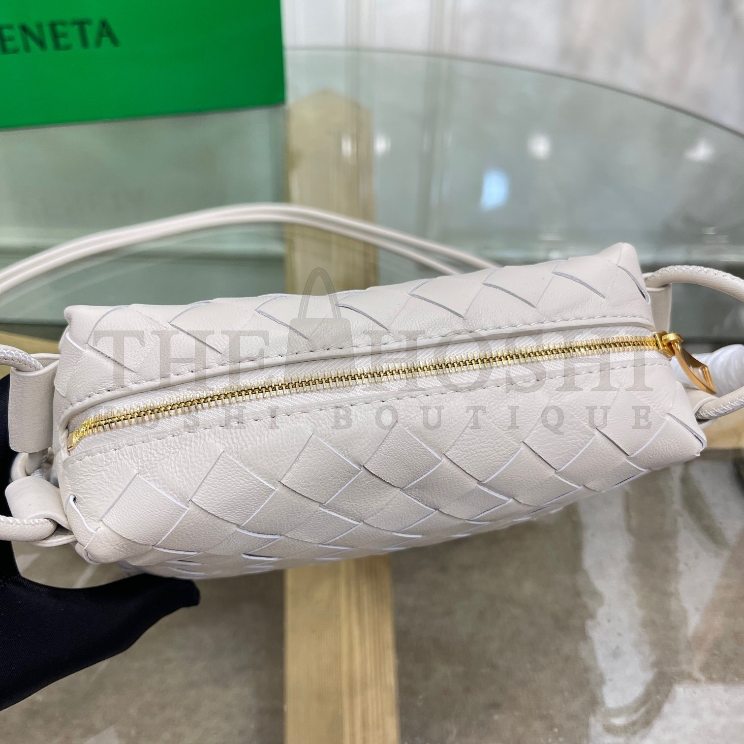 B0tt*ga Ven*ta Loop Mini Bag In White Intrecciato Lambskin Master Quality