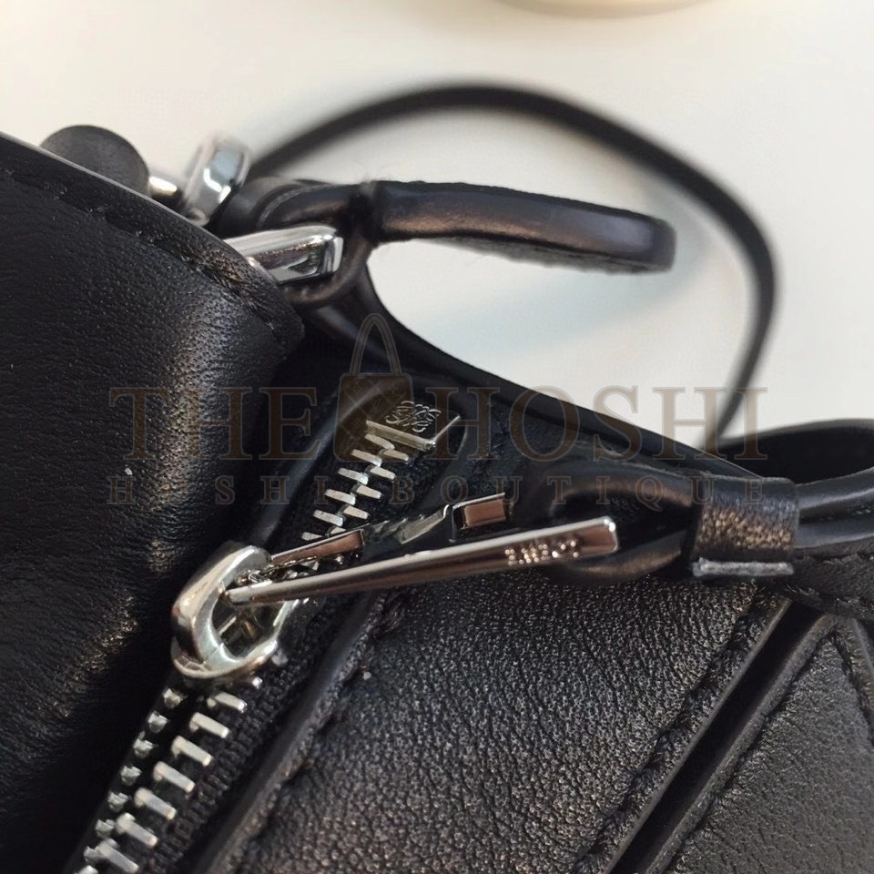 L0ew* Puzzle Mini Bag In Black Calfskin Master Quality