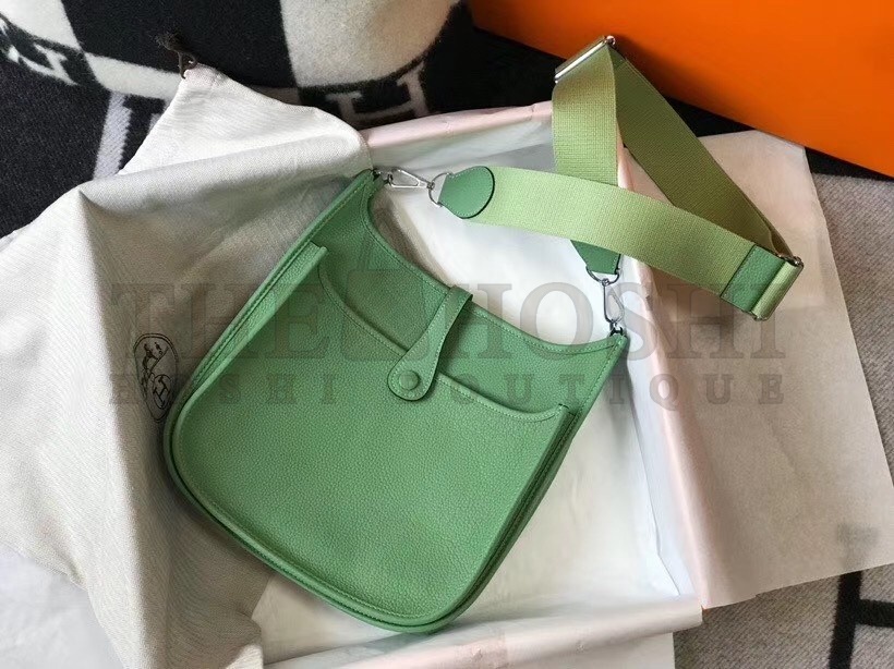 H**me5 Evelyne III 29 Bag In Vert Criquet Clemence Leather Master Quality