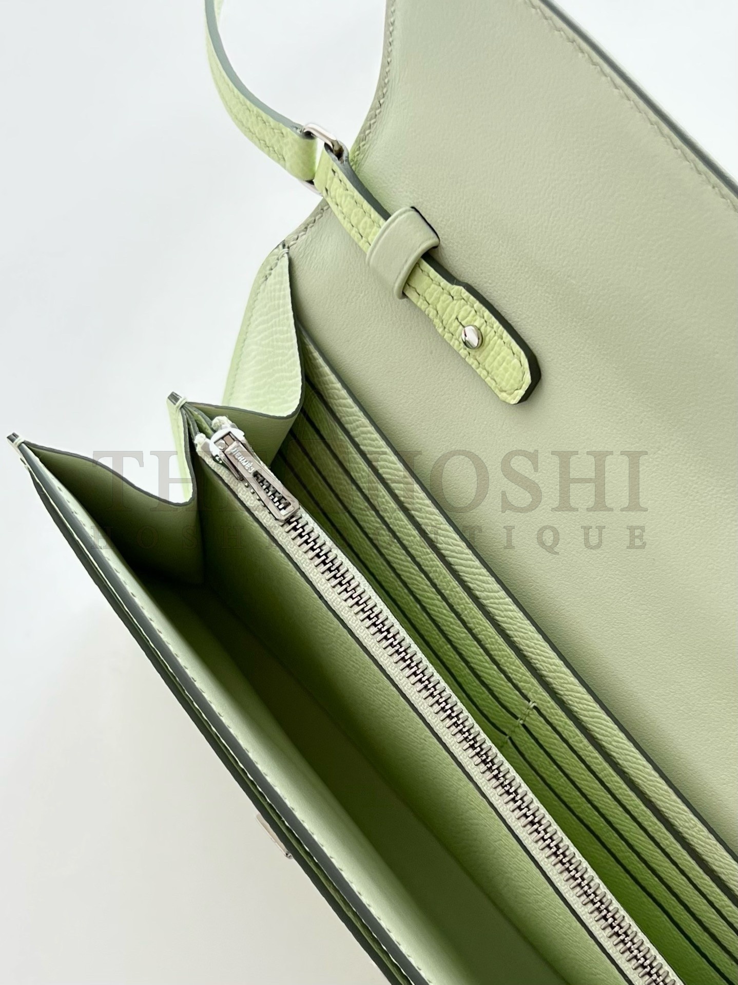 H**me5 Constance To Go Wallet in Vert Fizz Epsom Calfskin Master Quality