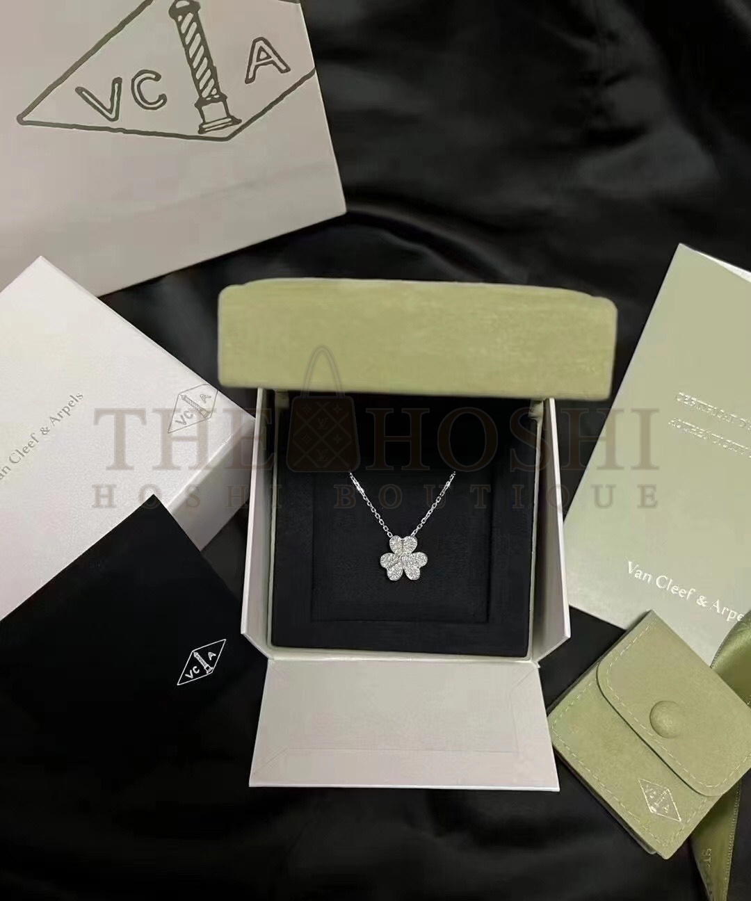 V*n Cl**f & Arpels D1am0nd Clover Necklace, Frivole pendant Master Quality