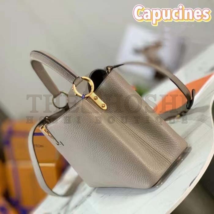 L0vis Vvtt0n LV Women Capucines MM Handbag Galet Gray Taurillon Cowhide Leather Master Quality