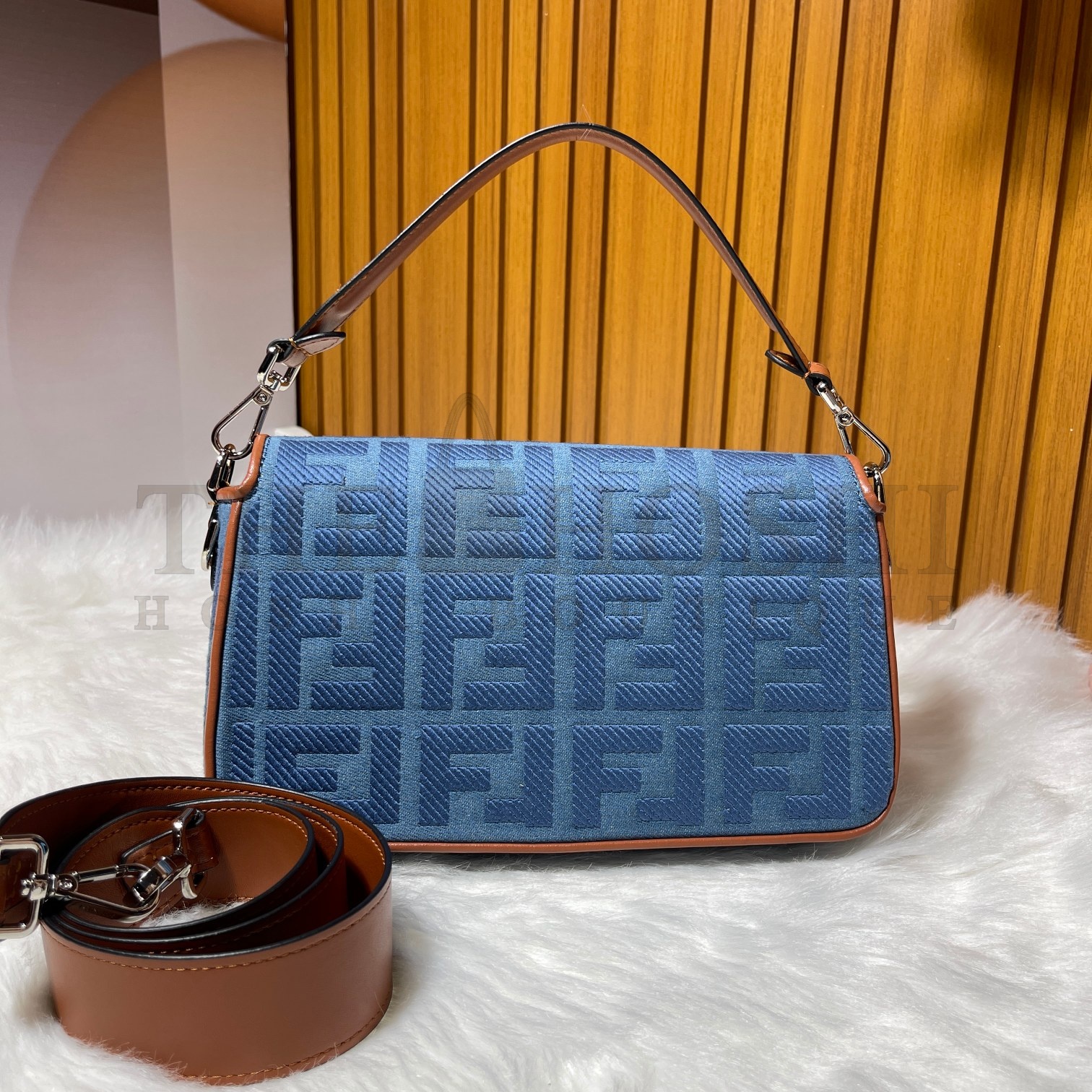 Baguette  F**di BAG Size: 26x15x5cm Master Quality