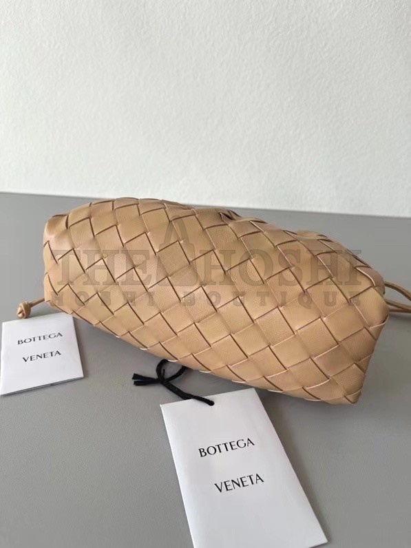B0tt*ga Ven*ta Mini Pouch In Beige Intrecciato Lambskin Master Quality