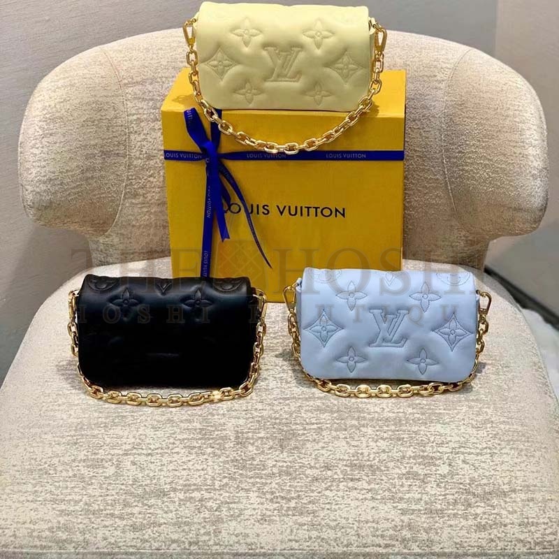 L0vis Vvtt0n LV Women Wallet On Strap Bubblegram Blue Monogram Embroidered Quilted Calf Master Quality