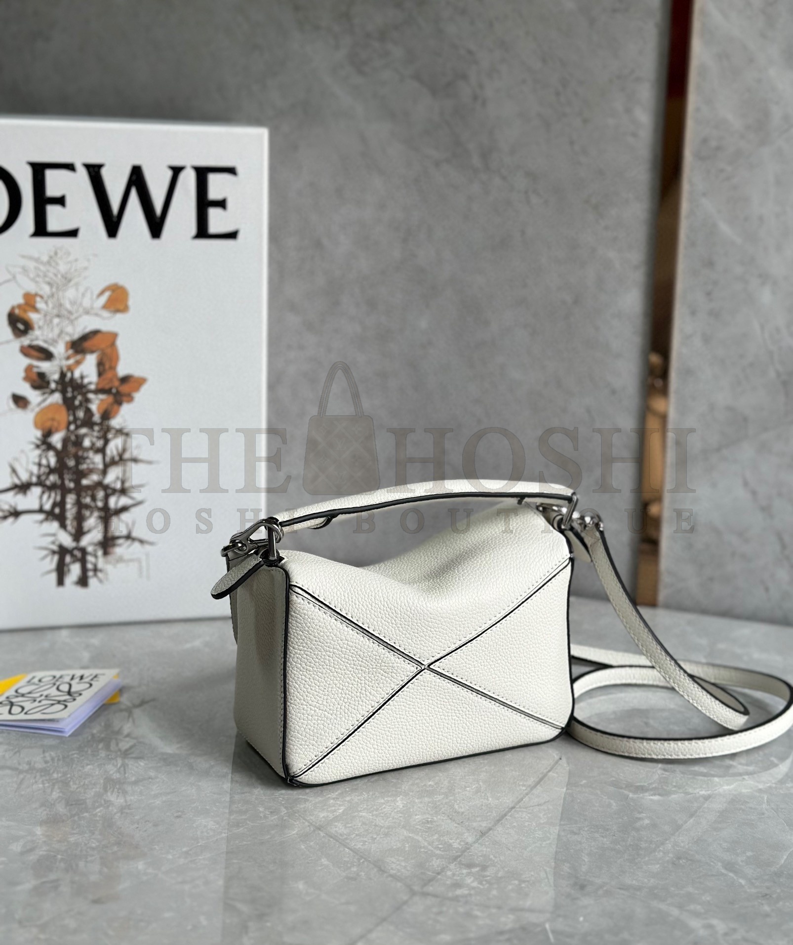 L0ew* Puzzle Mini Bag In White Grained Calfskin Master Quality