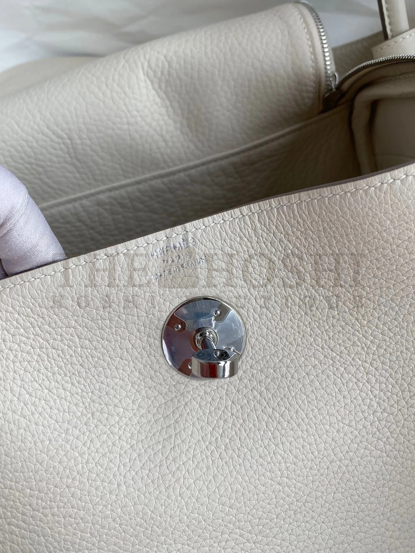 H**me5 Lindy 26 Handmade Bag In Craie Clemence Leather Master Quality