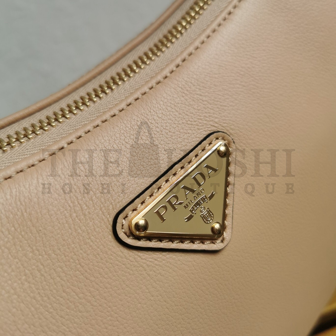 Pra*a Aimee Large Shoulder Bag in Travertine Leather Master Quality