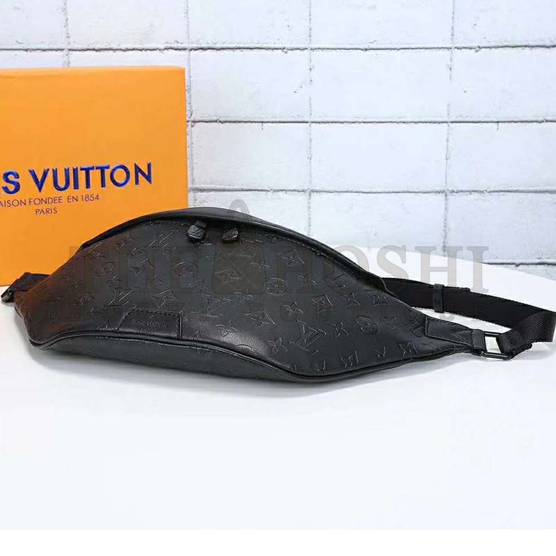 L0vis Vvtt0n LV Men Discovery Bumbag in Monogram Shadow Calf Leather-Black Master Quality