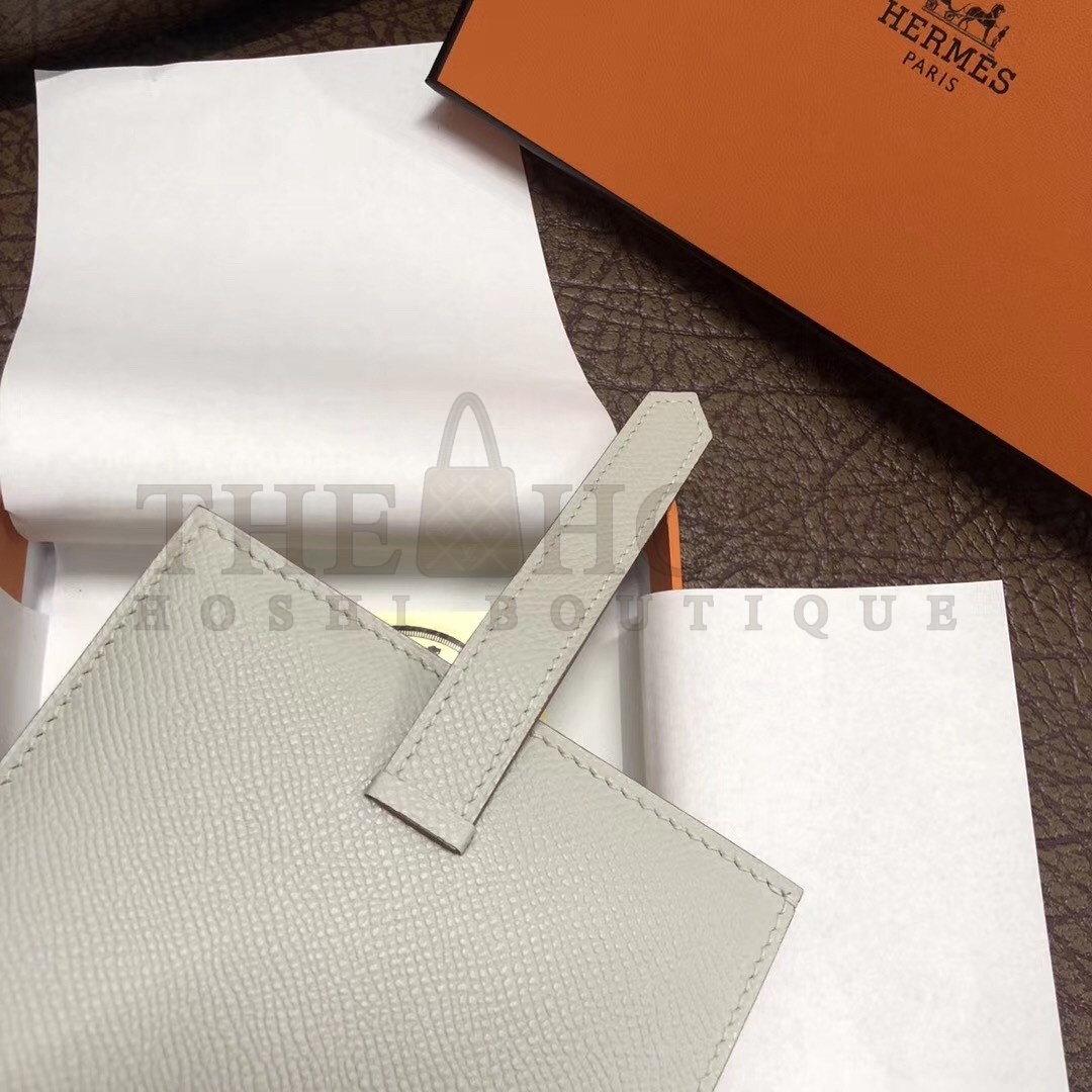 H**me5 Bearn Compact Wallet In Pearl Grey Epsom Leather Master Quality