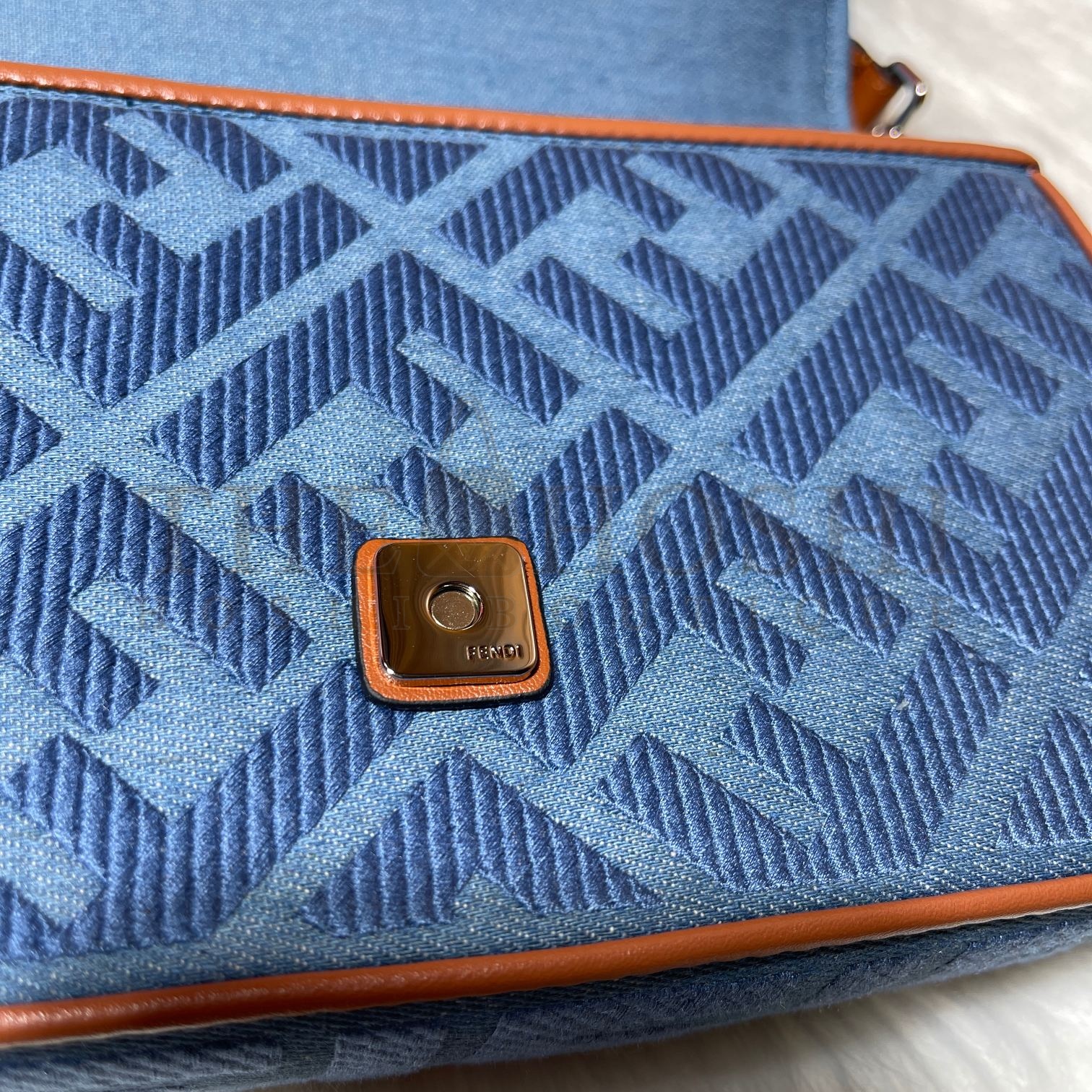 Baguette  F**di BAG Size: 26x15x5cm Master Quality