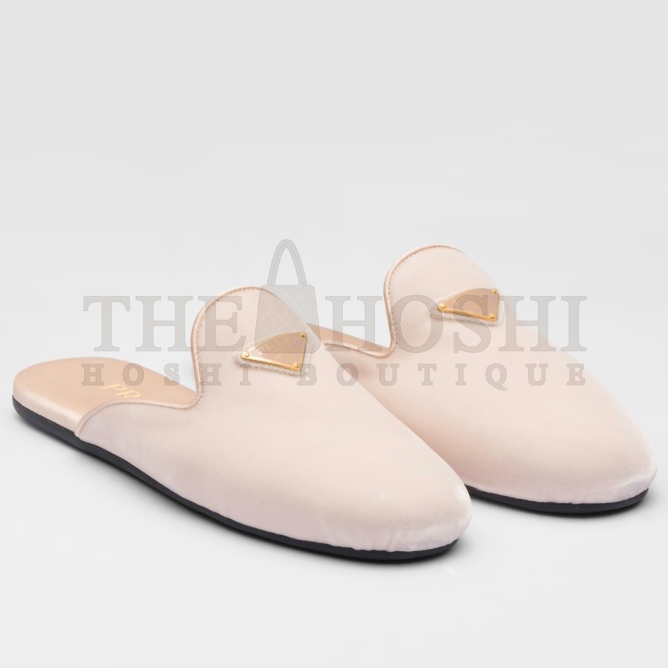 Pra*a Women's Slippers in Nude Velvet Master Quality