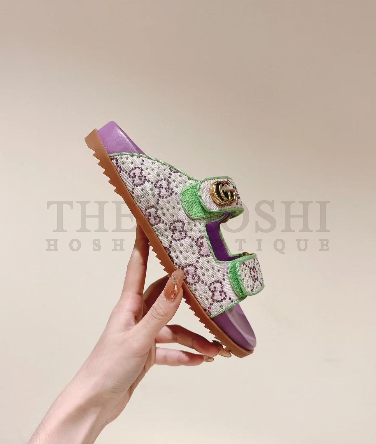 Gvc*1 D1am0nd SLIDES ARTICLE sandals Master Quality