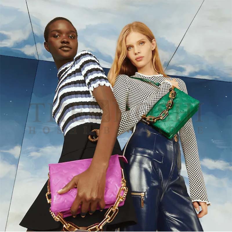 L0vis Vvtt0n LV Women Coussin BB Handbag Emerald Monogram Embossed Puffy Lambskin Master Quality