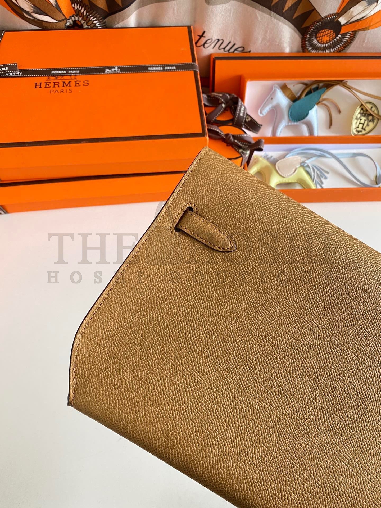 H**me5 Kelly Depeches 25 Pouch in Sesame Epsom Calfskin Master Quality