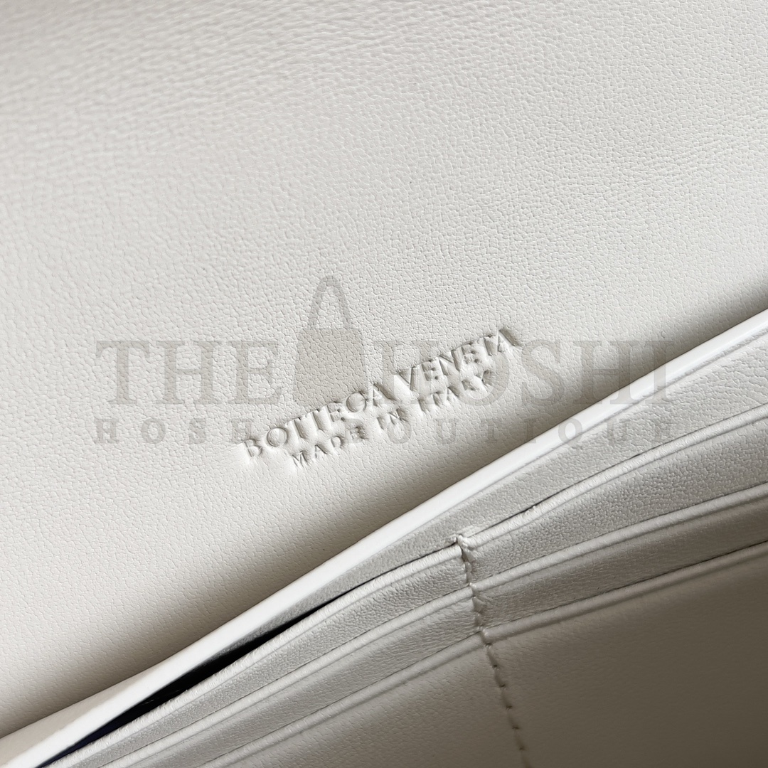 B0tt*ga Ven*ta Andiamo Clutch with Handle in Barolo Intrecciato BV bag Master Quality