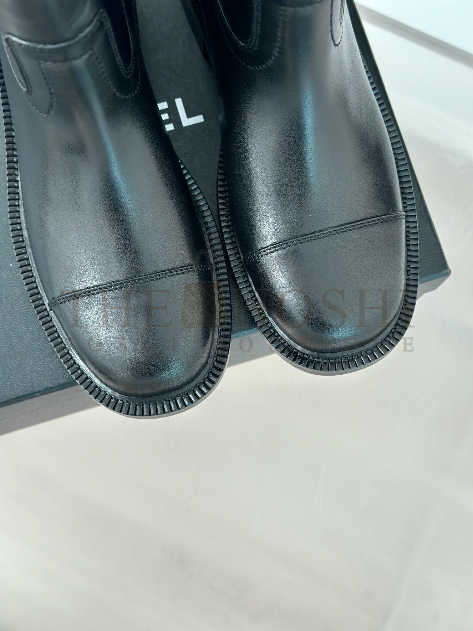 Ch**el boots Master Quality