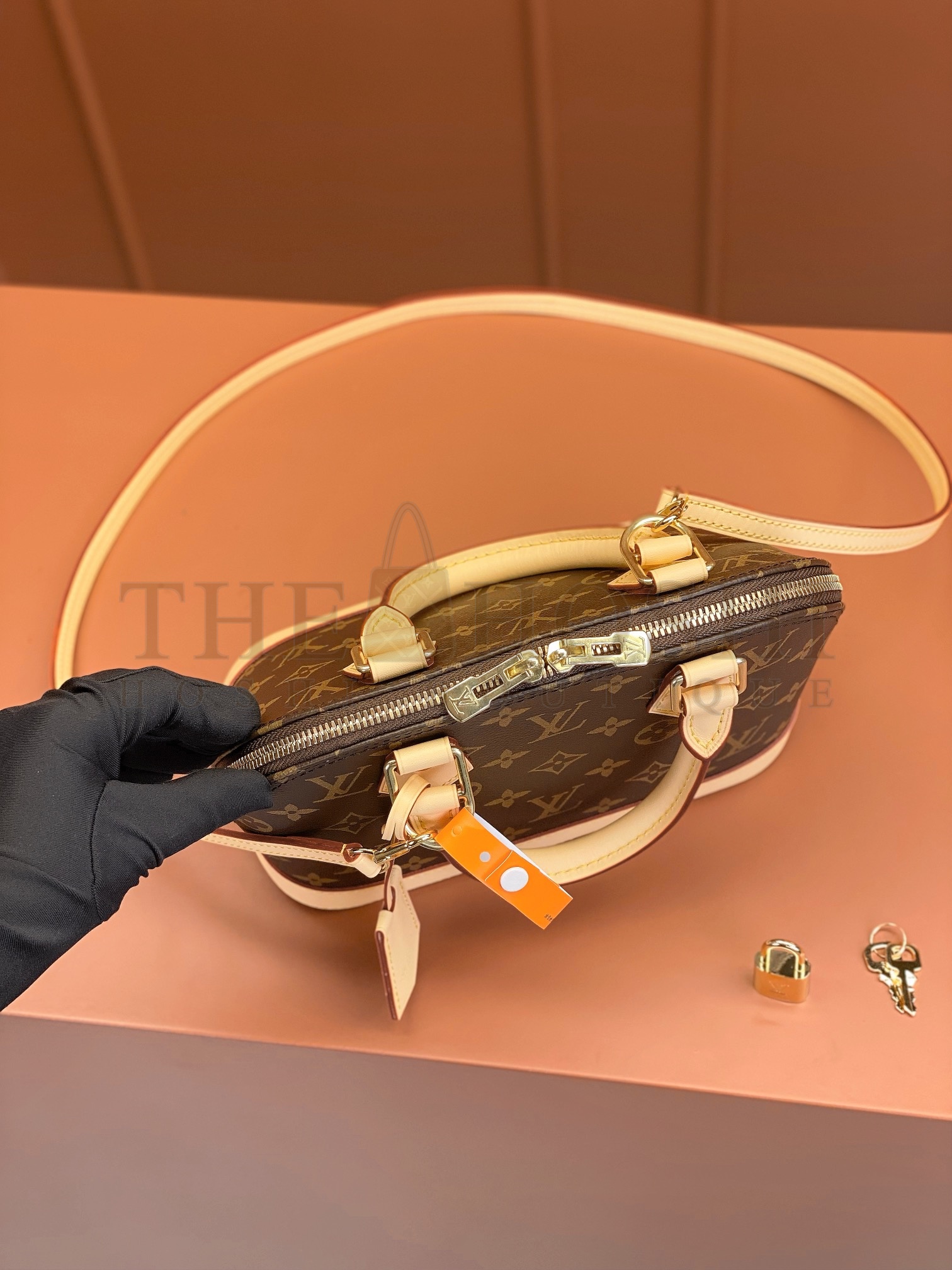 L0vis Vvtt0n LV Women Alma BB Handbag Monogram Coated Canvas Smooth Cowhide M53152 Master Quality