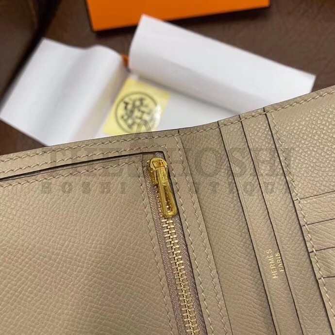 H**me5 Bearn Compact Wallet In Trench Epsom Leather Master Quality