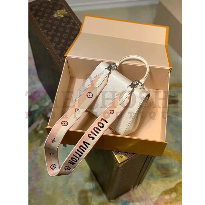 L0vis Vvtt0n LV Women Cluny Mini Handbag Quartz Epi Grained Smooth Cowhide Leather Master Quality