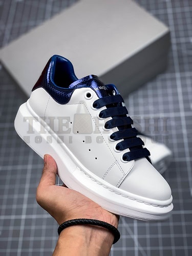 A1exa*der Mcqv*en Sole Sneakers White/Navy Blue Master Quality