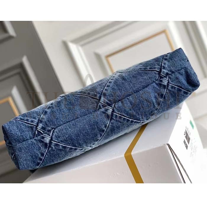 Ch**el Women CC 22 Handbag Washed Denim Silver-Tone Metal Light Blue Master Quality