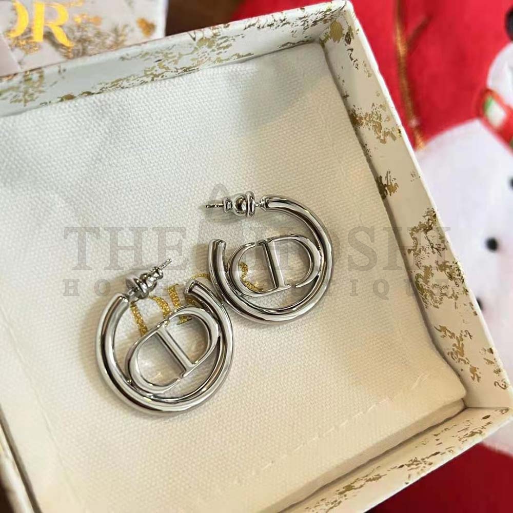 D10r Women 30 Montaigne Earrings Silver-Finish Metal Master Quality