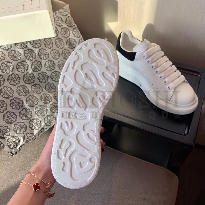 A1exa*der Mcqv*en Women