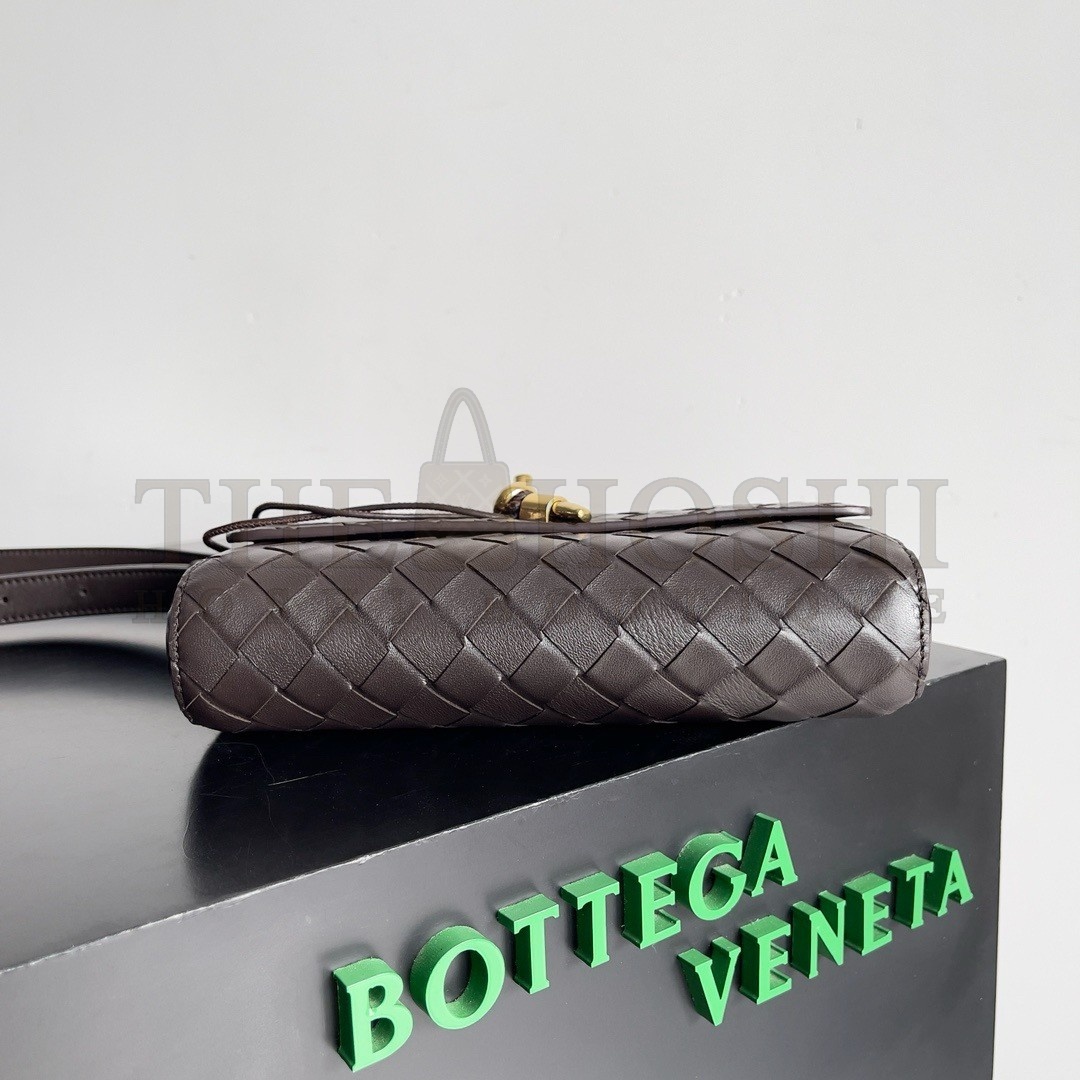 B0tt*ga Ven*ta Mini Andiamo Cross-Body Bag in Fondant Intrecciato Lambskin Master Quality