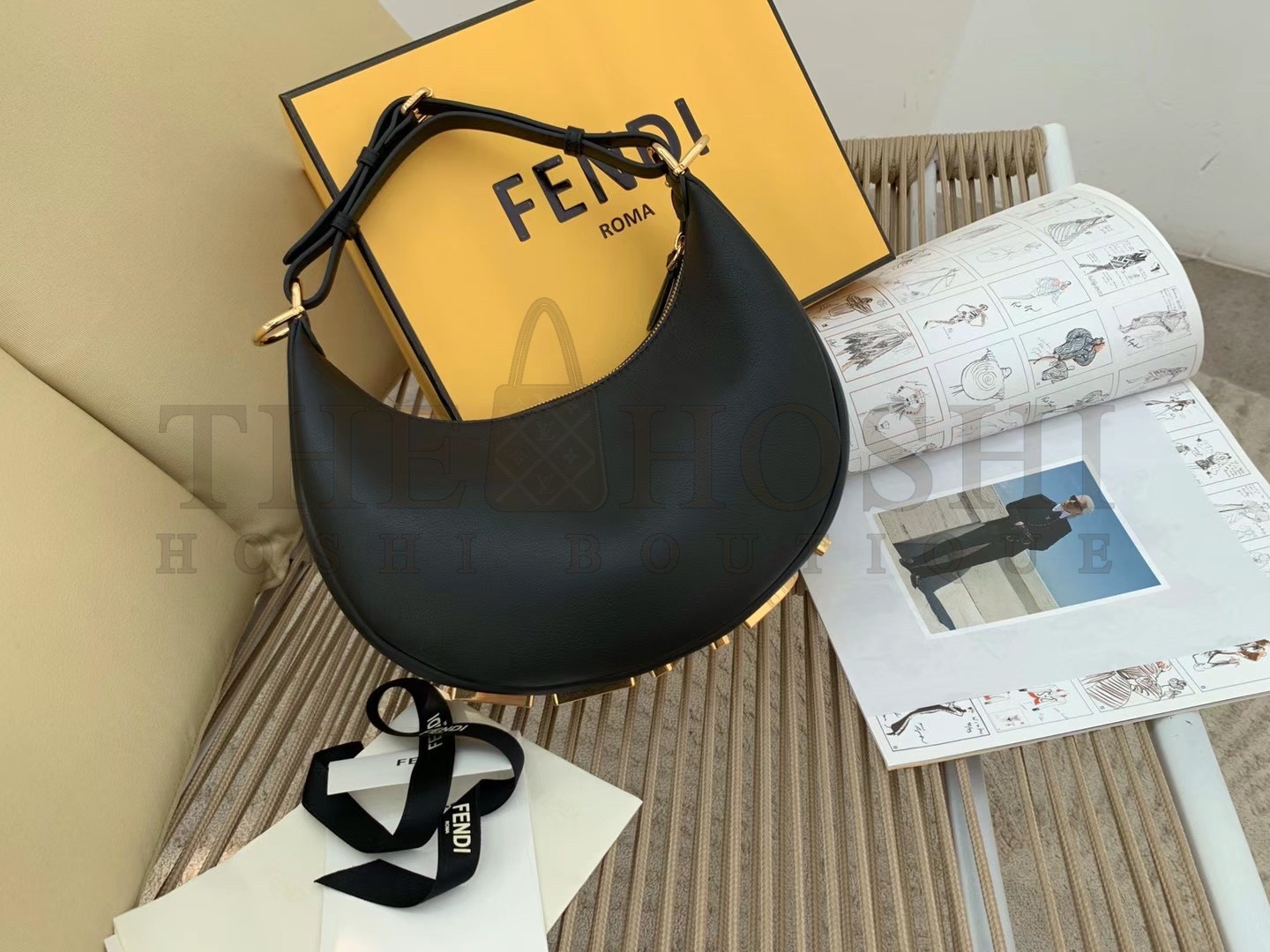 F**di F**digraphy Small Hobo Bag In Black Leather Master Quality