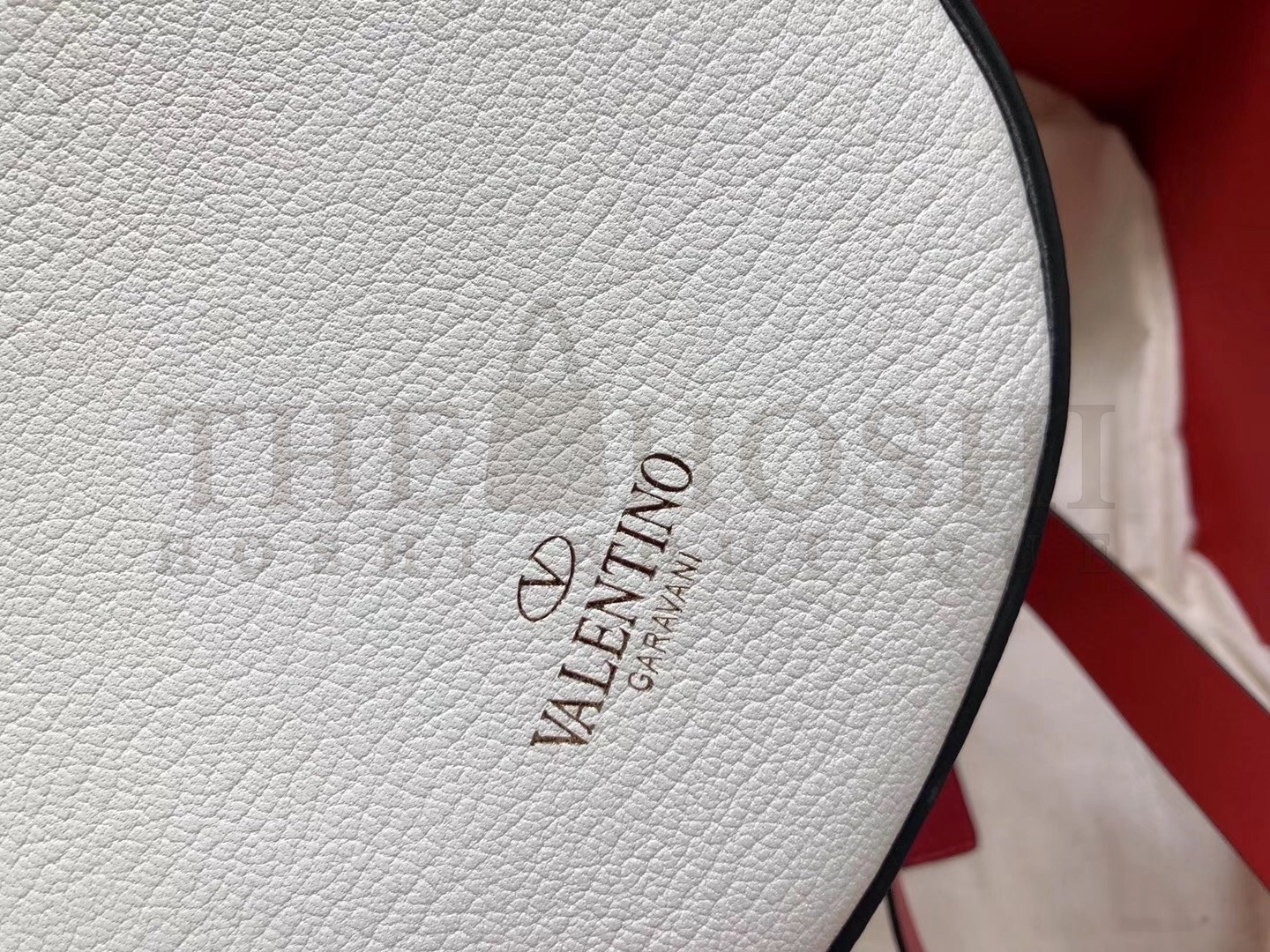 Va1e*ntin0 Medium Vring Crossbody Bag In White Goatskin Master Quality