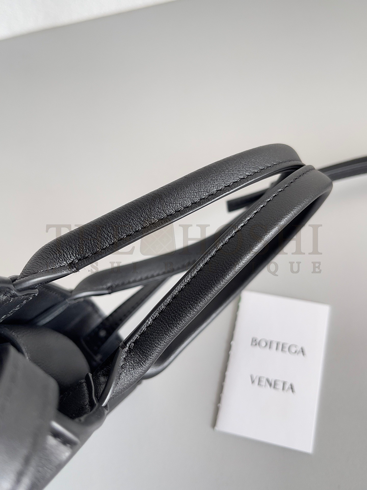 B0tt*ga Ven*ta Cassette Mini Tote Bag In Black Lambskin Master Quality