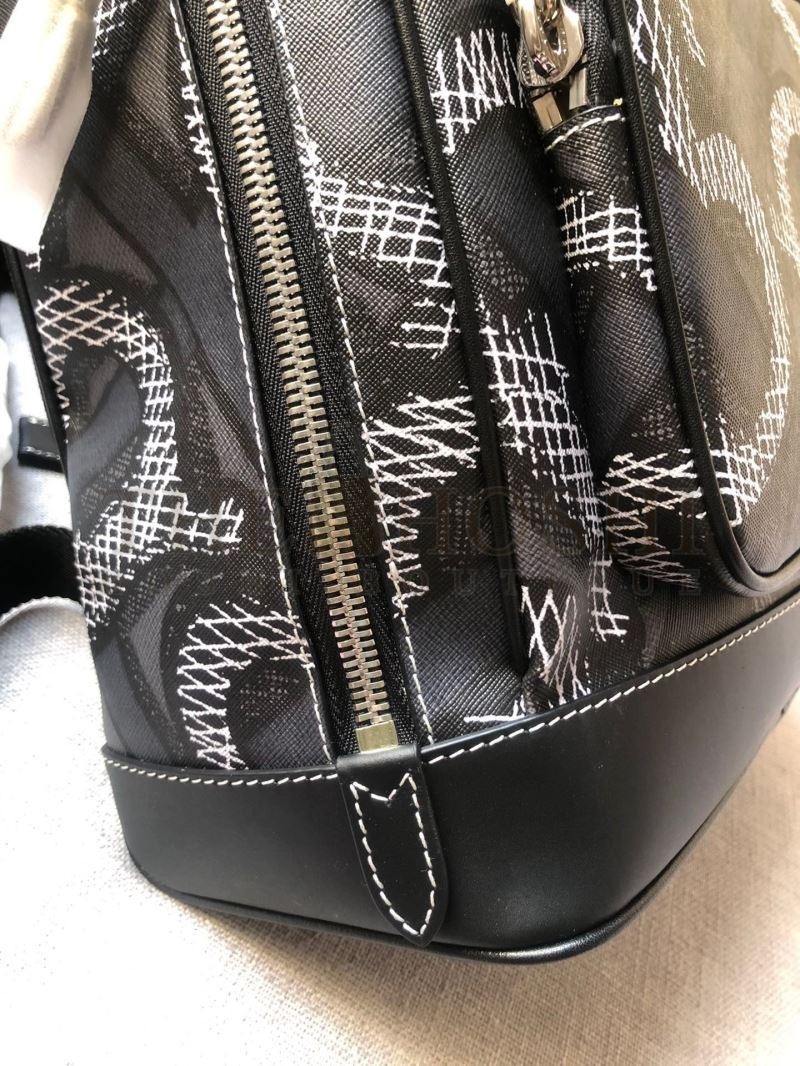 Bv*b*rry Backpacks Master Quality