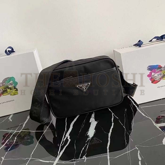 Pra*a Unisex Re-Nylon Saffiano Shoulder Bag Zipper Closure Fabric Leather Master Quality