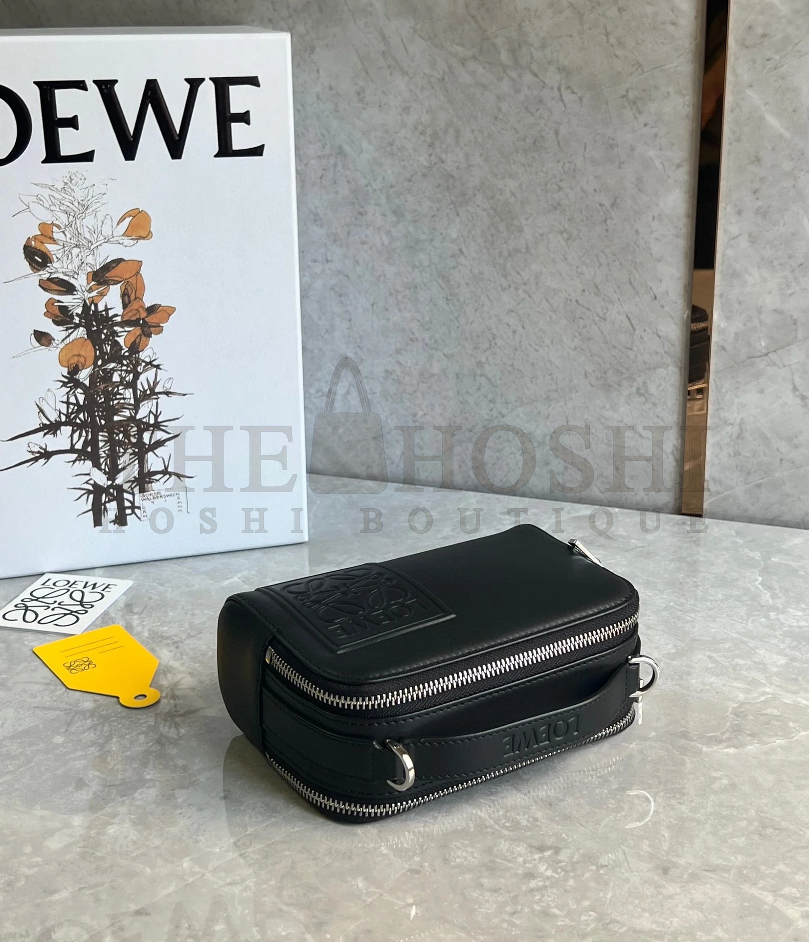L0ew* Mini Camera Crossbody Bag in Black Calfskin Master Quality