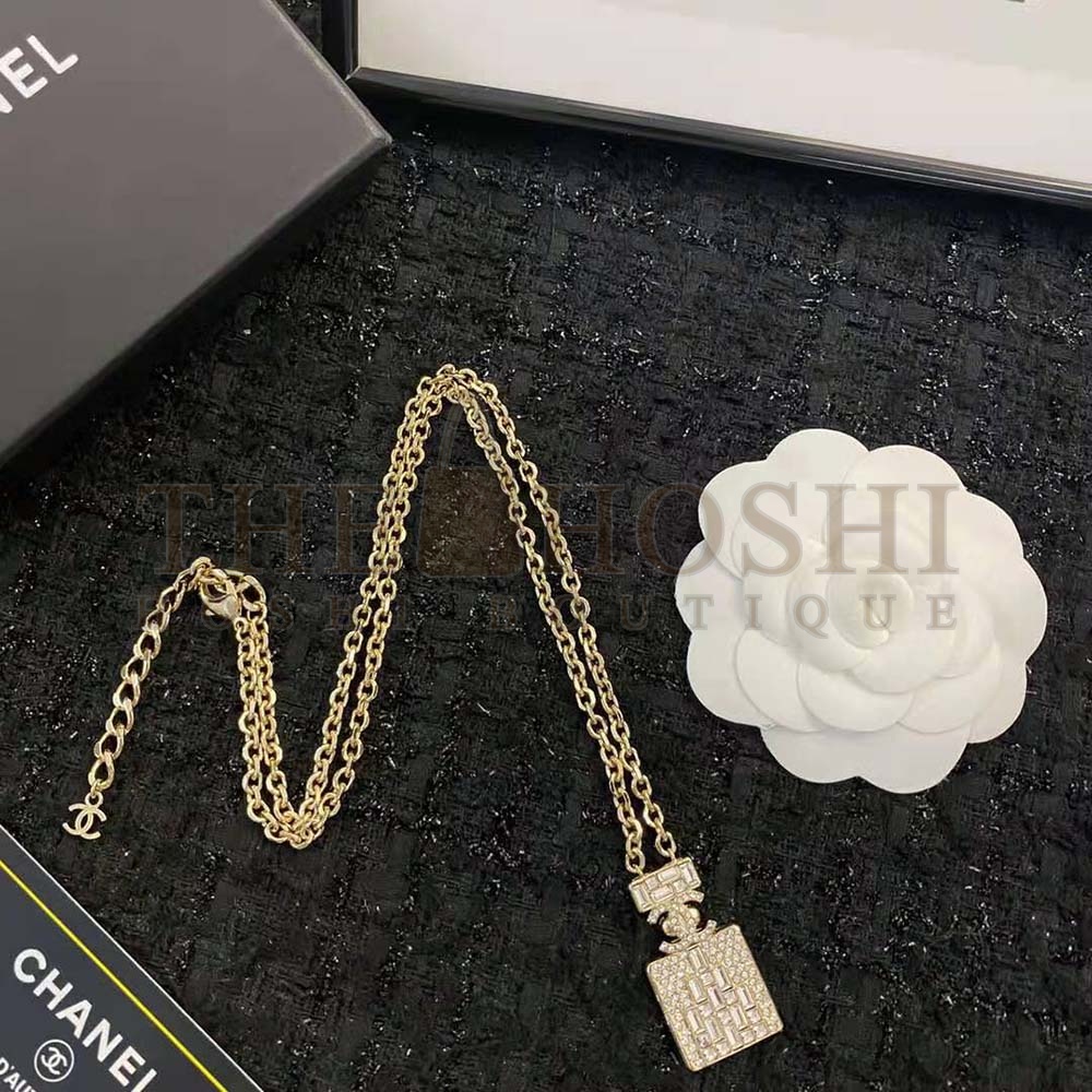 Ch**el Women Long Pendant Necklace in Metal and Strass Master Quality